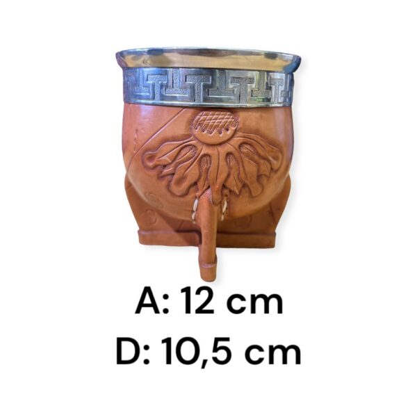 mate imperial de calabaza , forrado en cuero , uruguayo
